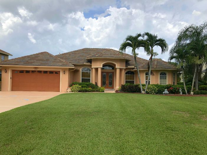 South Florida residential home, before repaint by Pro Painting South FL